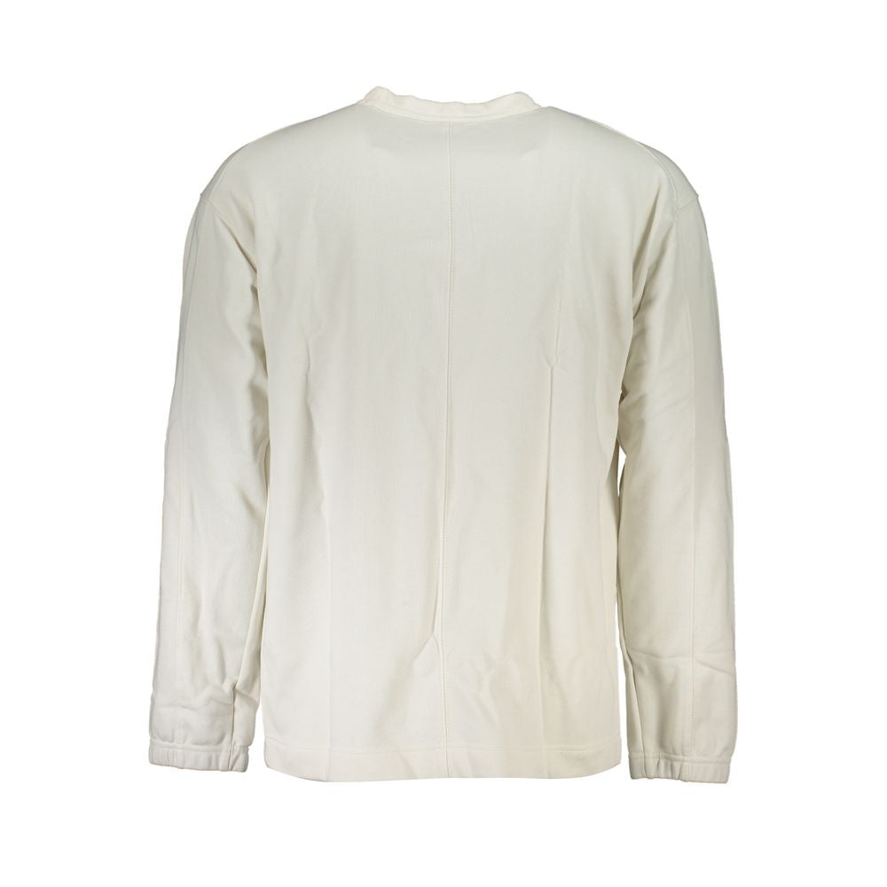White Cotton Men SweaterElevate your wardrobe with Calvin Klein’s impeccably crafted long-sleeved sweatshirt, radiating a blend of street-savvy flair and comforting warmth. This white crew neck embodies the spirit of sports luxe with its brushed finish an