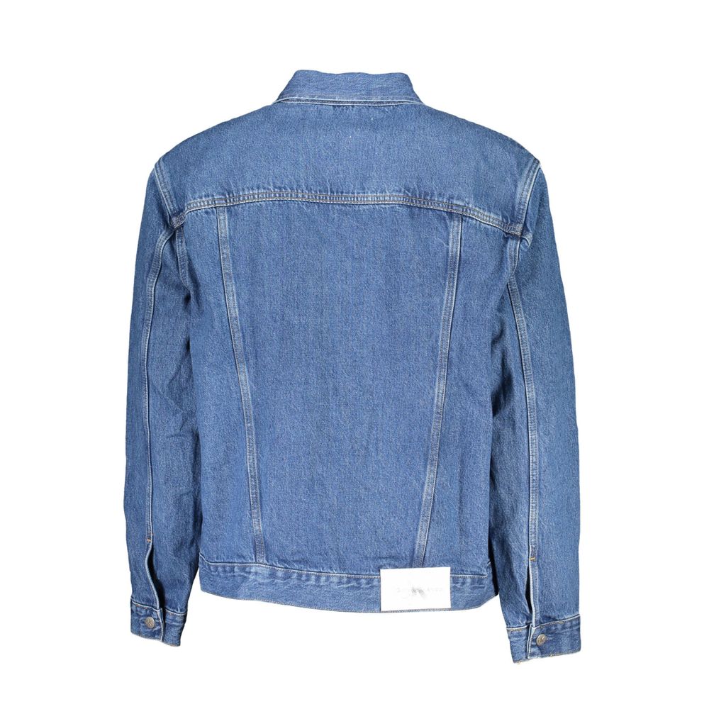 Elegant Denim Charm - Casual JacketStep into style with Calvin Klein’s tastefully tailored denim jacket. Perfect for a day out or a casual evening, the jacket features a classic regular fit that never goes out of fashion. Crafted with care, it includes 20