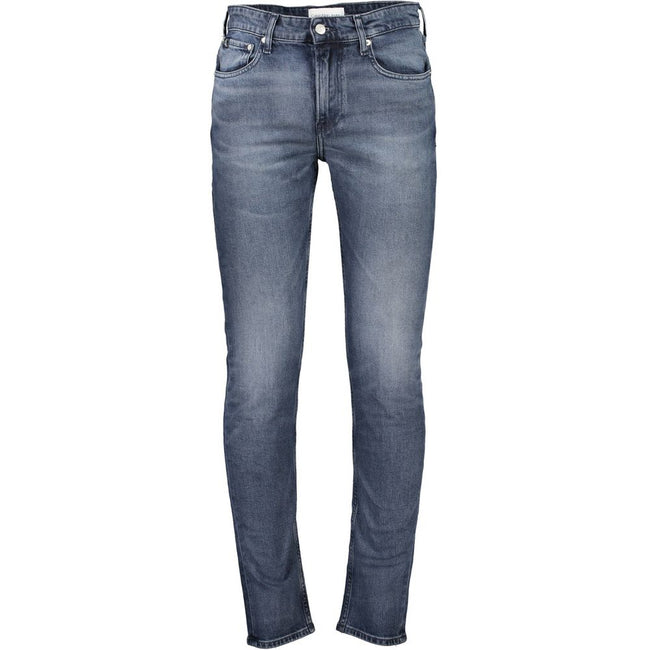 Blue Cotton Men JeansElevate your denim collection with the unmistakable style of Calvin Klein. These 5-pocket jeans boast a timeless washed effect that exudes effortless sophistication. Adorned with a prominent Calvin Klein logo and expertly crafted appl