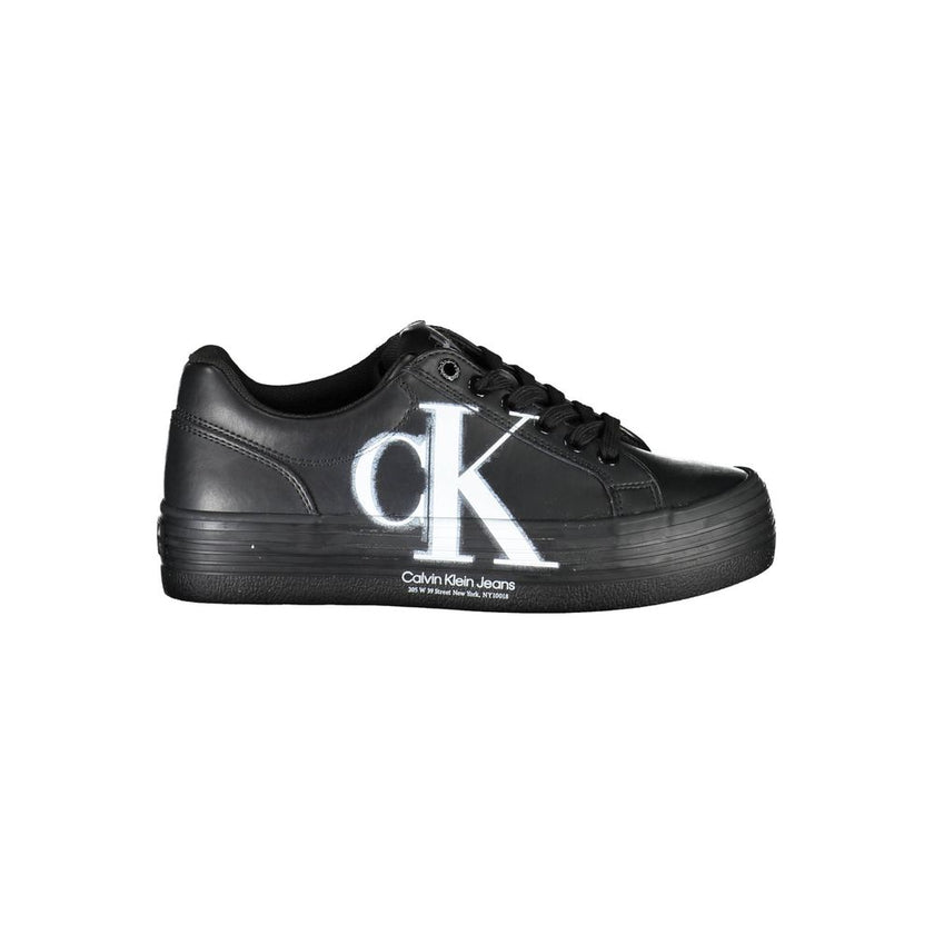 Black Leather Women SneakerUnleash the epitome of sporty chic with Calvin Klein’s trendsetting sneakers. Crafted for the fashion-forward, these shoes blend functionality with high-end style, featuring an eye-catching contrast detail and the iconic Calvin