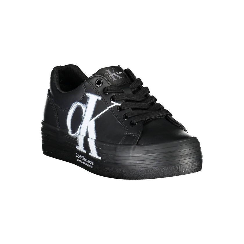 Black Leather Women SneakerUnleash the epitome of sporty chic with Calvin Klein’s trendsetting sneakers. Crafted for the fashion-forward, these shoes blend functionality with high-end style, featuring an eye-catching contrast detail and the iconic Calvin