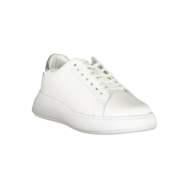 Chic White Sneakers with Contrast DetailsStep into sustainable style with Calvin Klein’s sporty footwear. Designed for the eco-conscious fashionista, these sneakers feature laces, contrast details, and the iconic logo on 50% recycled leather, offering bot