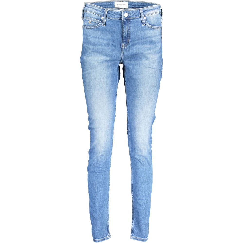 Blue Cotton Women's JeansElevate your denim game with these effortlessly cool Calvin Klein jeans. Tailored to flirt with sophistication, these jeans boast a chic faded effect, complemented by the classic 5-pocket design—ready to carry your essentials with