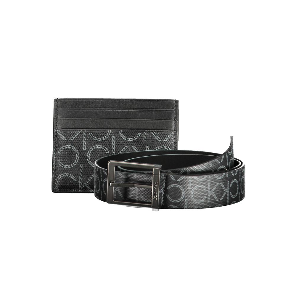 Black Polyethylene Mens WalletUnveil sophistication with this exclusive Calvin Klein duo. A sleek card holder paired with a metal buckle belt, measuring a precise 95cm in length, both items are highlighted by contrasting details that scream modernity. Ado