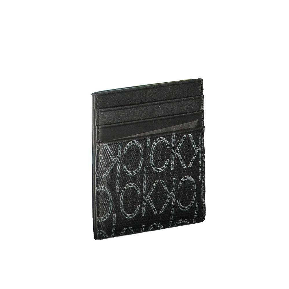 Black Polyethylene Mens WalletUnveil sophistication with this exclusive Calvin Klein duo. A sleek card holder paired with a metal buckle belt, measuring a precise 95cm in length, both items are highlighted by contrasting details that scream modernity. Ado