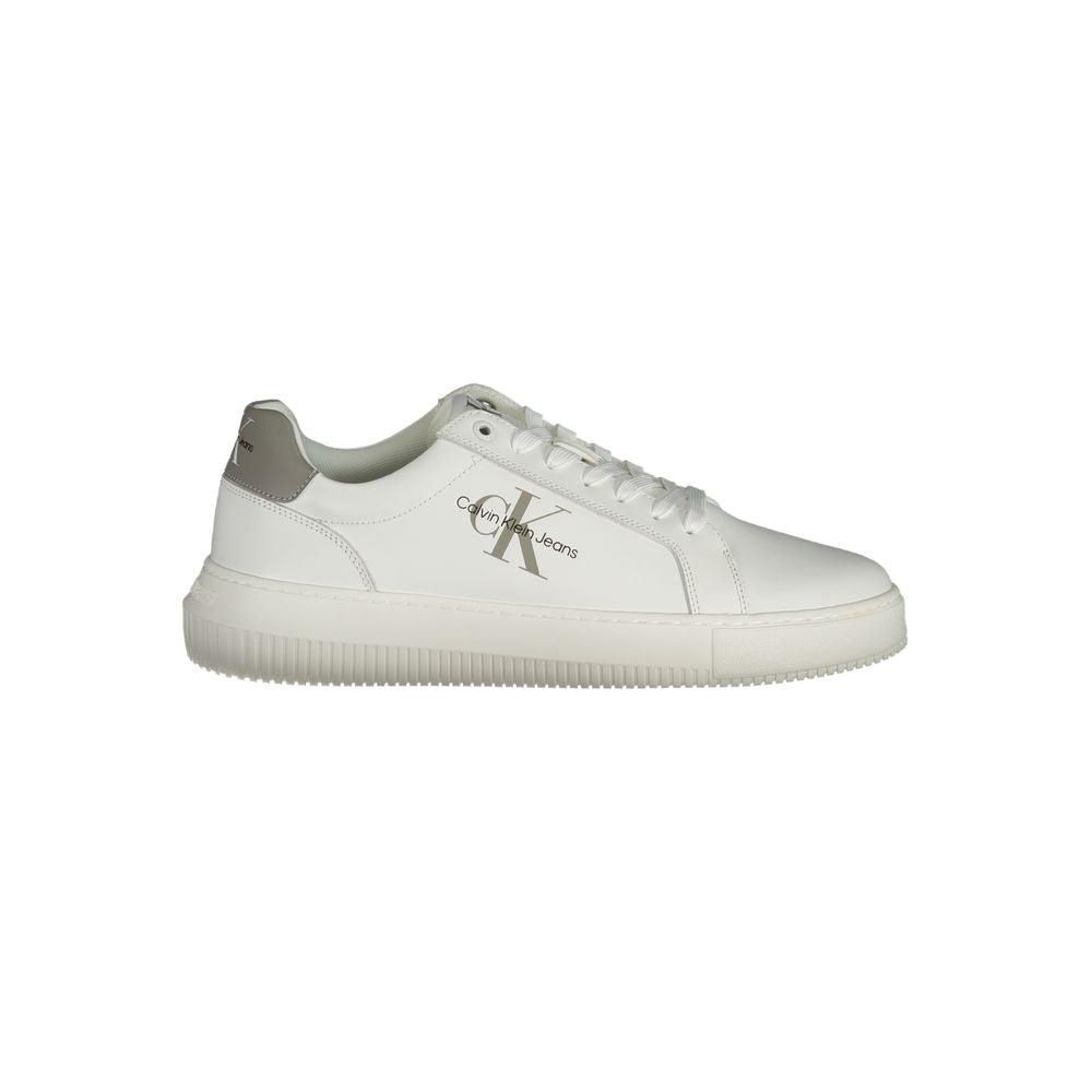 White Leather Men SneakerUnleash your stride with a touch of class in these sleek Calvin Klein sneakers. Designed for the modern urbanite, these shoes offer a perfect blend of sustainability and style, with a 50% recycled thermoplastic rubber sole. The wh
