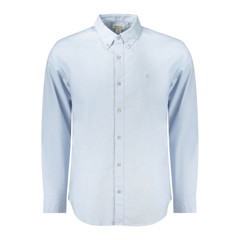 Light Blue Cotton Men ShirtElevate your wardrobe with the timeless sophistication of Calvin Klein. Tailored for a classic fit, this long sleeve shirt features a sharp button-down collar and adjustable 2-button cuffs. Detailed with exquisite embroidery and