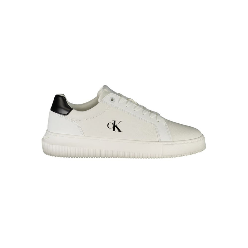White Leather Men SneakerElevate your sneaker game with these sleek Calvin Klein sports shoes. Designed with a sharp eye on fashion, the contrasting black details pop against the crisp white, giving a modern edge to your every step. Featuring a removable