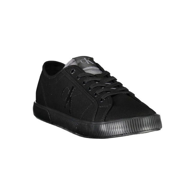 Black Cotton Men SneakerDiscover the ultimate fusion of eco-conscious fashion and sporty style with these Calvin Klein sneakers. Boldly designed with contrasting details and the brand’s iconic logo, these shoes embody a modern aesthetic that catches the e