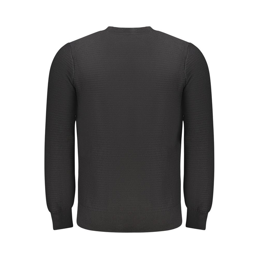 Black Cotton Men SweaterExperience the epitome of sleek sophistication with this Hugo Boss long-sleeved t-shirt. Crafted with impeccable attention to detail, its luxurious blend of 95% cotton and 5% cashmere ensures a touch of indulgence with every wear.