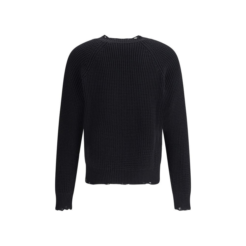 Black Wool SweatshirtDsquared2’s wool Sweater features a vintage design with a slightly worn effect that lends character and personality to the garment. Featuring a classic crew neck, ribbed cuffs and hem, it offers a comfortable fit and a refined look. R