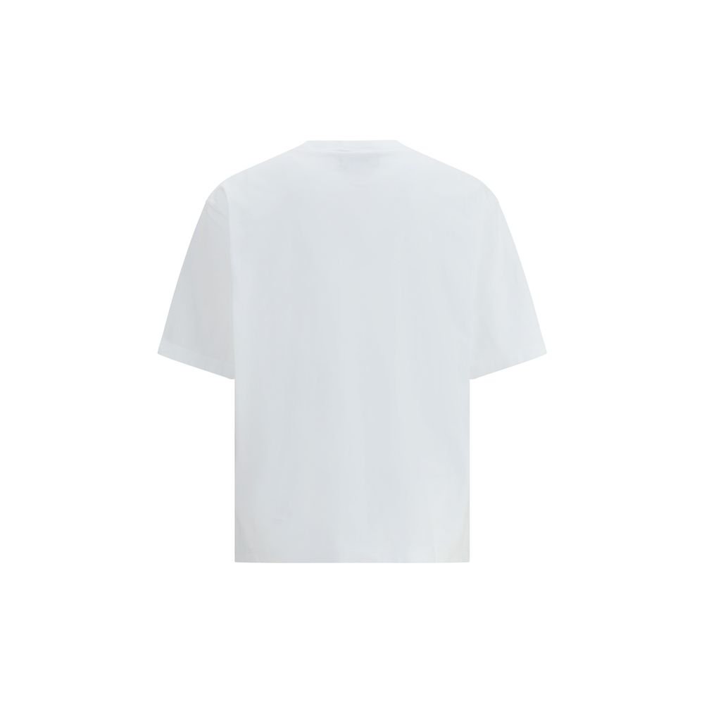 White Cotton T-ShirtDsquared2’s cotton T-Shirt is an essential garment with an urban, contemporary style. Made from soft cotton, it features a ribbed crew neck for comfort and durability. Printed on the front is the brand’s iconic contrasting monogram, a