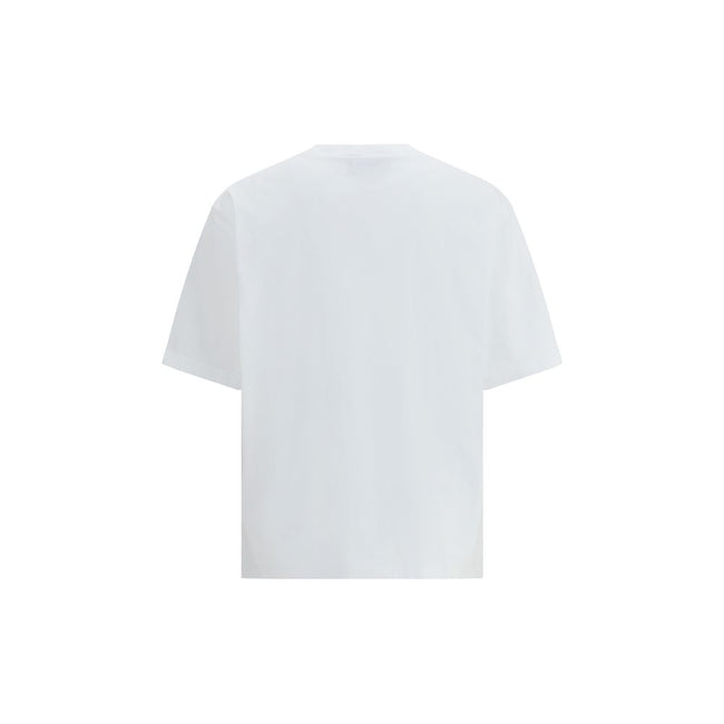 White Cotton T-ShirtDsquared2’s cotton T-Shirt is an essential garment with an urban, contemporary style. Made from soft cotton, it features a ribbed crew neck for comfort and durability. Printed on the front is the brand’s iconic contrasting monogram, a