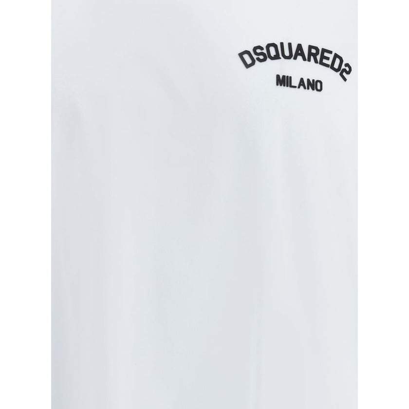 White Cotton T-ShirtDsquared2’s cotton T-Shirt is an essential garment with an urban, contemporary style. Made from soft cotton, it features a ribbed crew neck for comfort and durability. Printed on the front is the brand’s iconic contrasting monogram, a