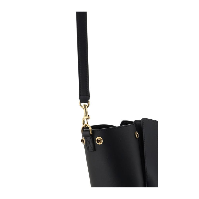 Black Calf Leather Bos Taurus Shoulder BagBalenciaga’s Bel Air small Shoulder Bag is a perfect example of style and functionality. Featuring two tubular leather handles and an adjustable, removable shoulder strap, it offers versatility and comfort. The em