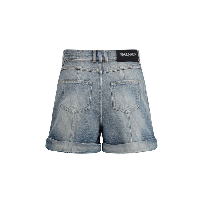 Light Blue Cotton Bermuda ShortsBalmain’s Denim Shorts combine a bold aesthetic with iconic details. Featuring a refined diamond-stitched pattern, they feature a waistband with belt loops and the unmistakable triple back loop. The front closure is embelli