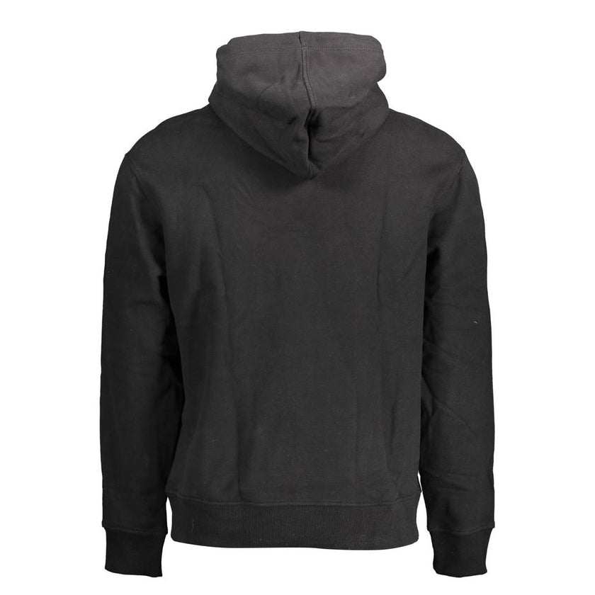 Black Cotton Men SweaterStep into effortless style with this sleek Calvin Klein hoodie, where casual elegance meets unrivaled comfort. This essential piece features bold branding to showcase your taste for refined trends. It’s the perfect addition to your