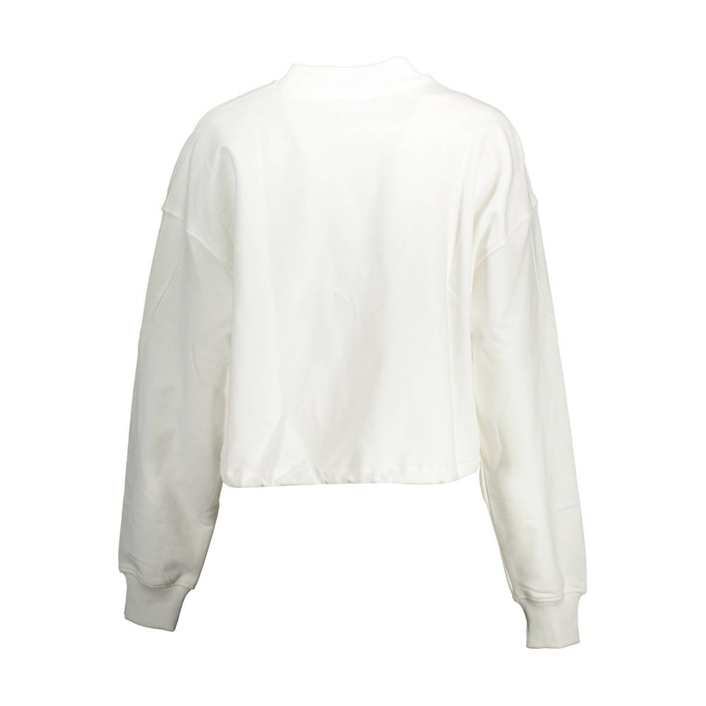 White Cotton Women SweaterElevate your style quotient with the minimalist yet chic Calvin Klein long-sleeved sweatshirt. Standing out with its refined white hue, this piece is more than just comfy wear. From the subtle print and the delicate embroidery to