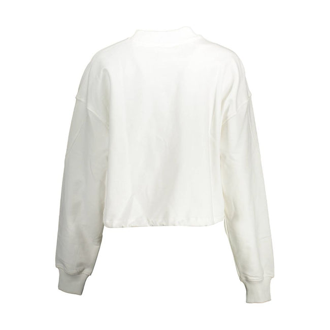 White Cotton Women SweaterElevate your style quotient with the minimalist yet chic Calvin Klein long-sleeved sweatshirt. Standing out with its refined white hue, this piece is more than just comfy wear. From the subtle print and the delicate embroidery to