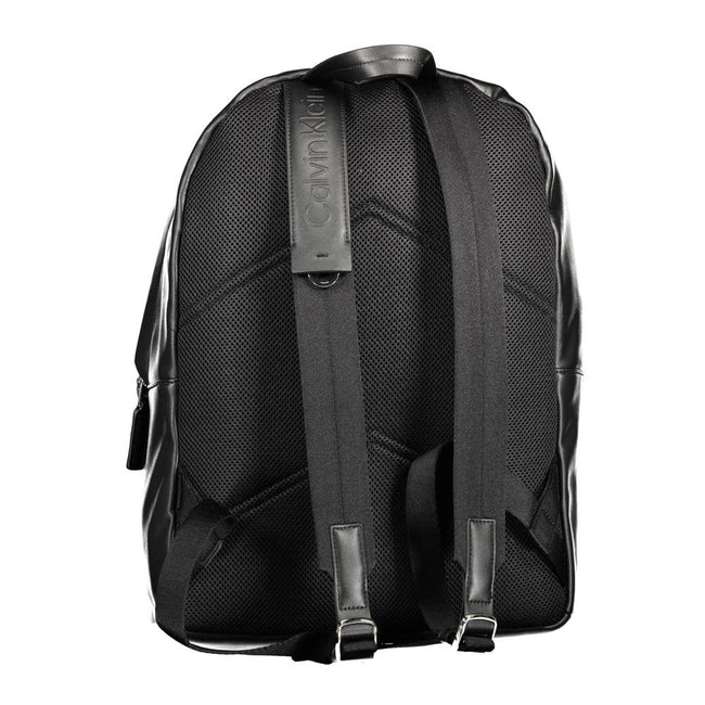 Black Polyester Backpackbackpack 1 handle, adjustable straps, 1 external pocket, 1 internal compartment for lap-top, 1 internal pocket, zip closure, logo, 50% recycled materialsBlack Polyester Backpack${tagsCalvin KleinAulae Black Polyester Backpack Calvi