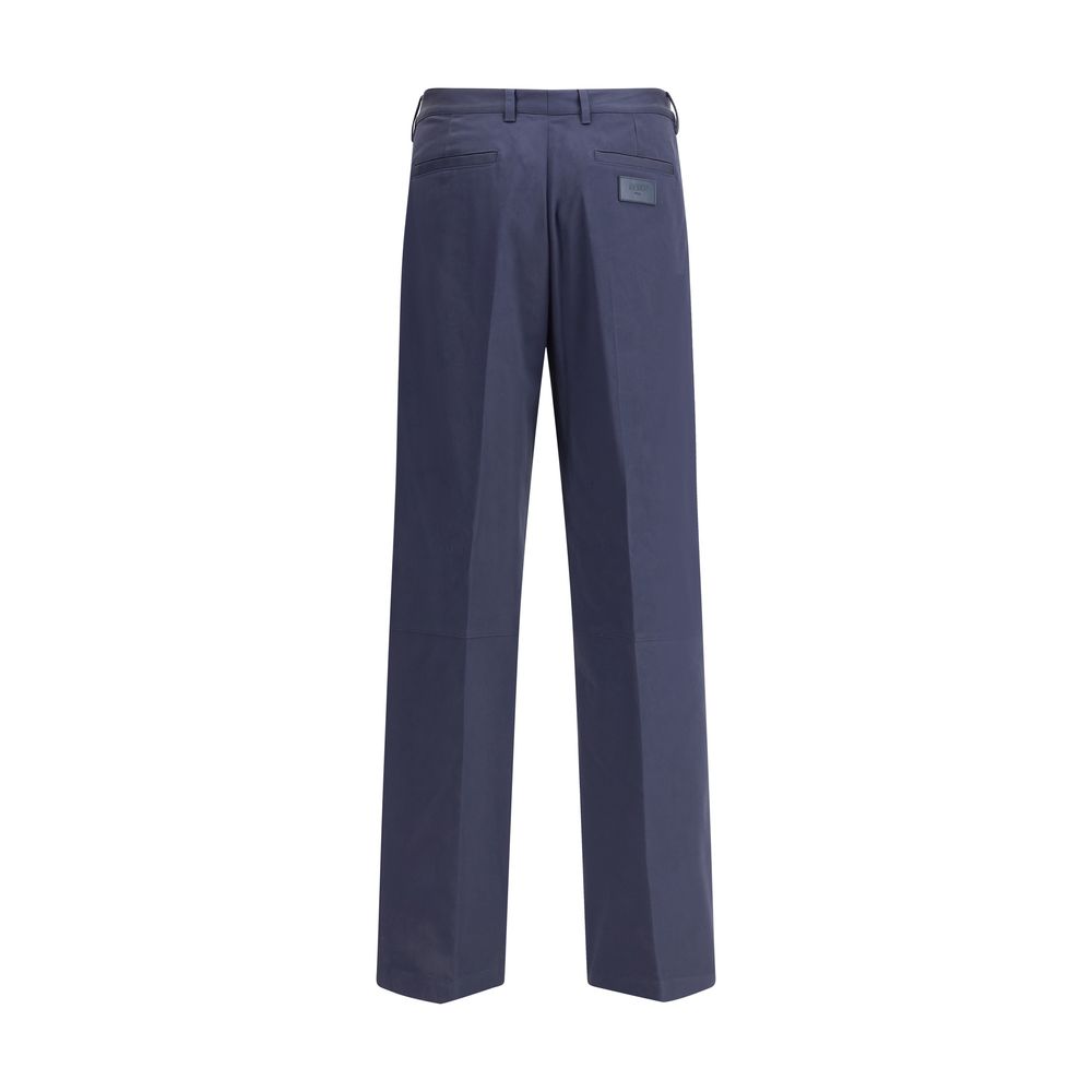 Blue Cotton Casual PantsFendi’s cotton New Rich Pants combine clean lines and distinctive details for a contemporary, refined look. Made of high-quality cotton, they feature a front zipper and button closure, belt loops at the waist, and a functional desi