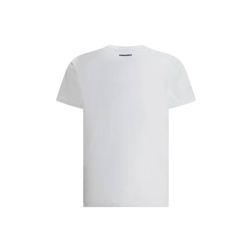 T-shirt whit maxi printCotton T-Shirt by Dsquared2 features a ribbed crew neck for optimal comfort. Features a maxi print on the front and the iconic contrasting monogram on the back panel for a modern and distinctive look. Perfect for adding personality