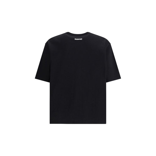 Black Cotton T-ShirtCotton T-Shirt by Dsquared2 features a ribbed crew neck for optimal comfort. It features the iconic contrasting monogram on both the front and back, giving the garment a distinctive and contemporary look. Perfect for casual style with