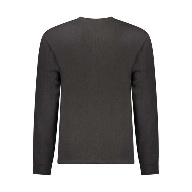 Black Cotton Men SweaterElevate your wardrobe with a timeless staple that exudes modern sophistication. This Calvin Klein long-sleeved T-shirt boasts the perfect blend of style and comfort, making it an essential addition to any fashion-forward ensemble.
