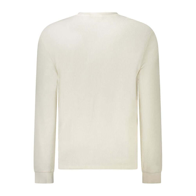 White Cotton Men SweaterIndulge in the seamless blend of comfort and style with this Calvin Klein masterpiece. Tailored for the modern trendsetter, this long-sleeved T-shirt exudes understated elegance. Its pristine white hue is complemented by eye-catchi