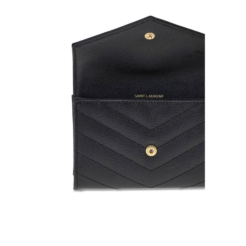 Leather WalletSaint Laurent’s leather Wallet combines functionality and style in a compact and elegant design. Featuring a snap-button closure, it features a logo plaque on the front that adds an iconic touch. There is a handy slit pocket on the back, whi
