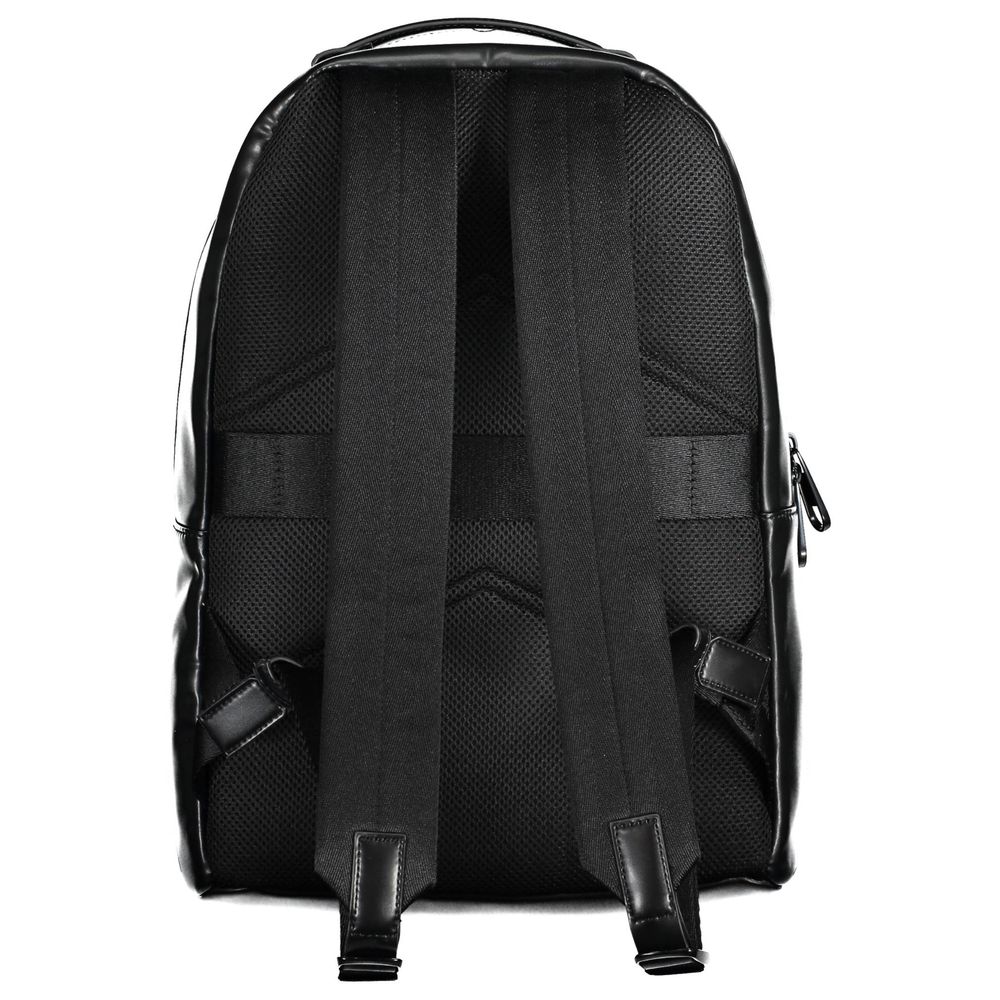 Black Polyester Backpackbackpack 1 handle, adjustable straps, 1 inside pocket, internal compartment, internal pen holder spaces, contrasting details, zip closure, logo, 100% recycled polyesterBlack Polyester Backpack${tagsCalvin KleinAulae Black Polyester