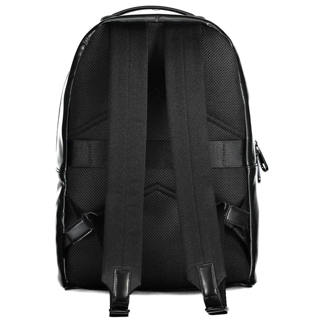 Black Polyester Backpackbackpack 1 handle, adjustable straps, 1 inside pocket, internal compartment, internal pen holder spaces, contrasting details, zip closure, logo, 100% recycled polyesterBlack Polyester Backpack${tagsCalvin KleinAulae Black Polyester