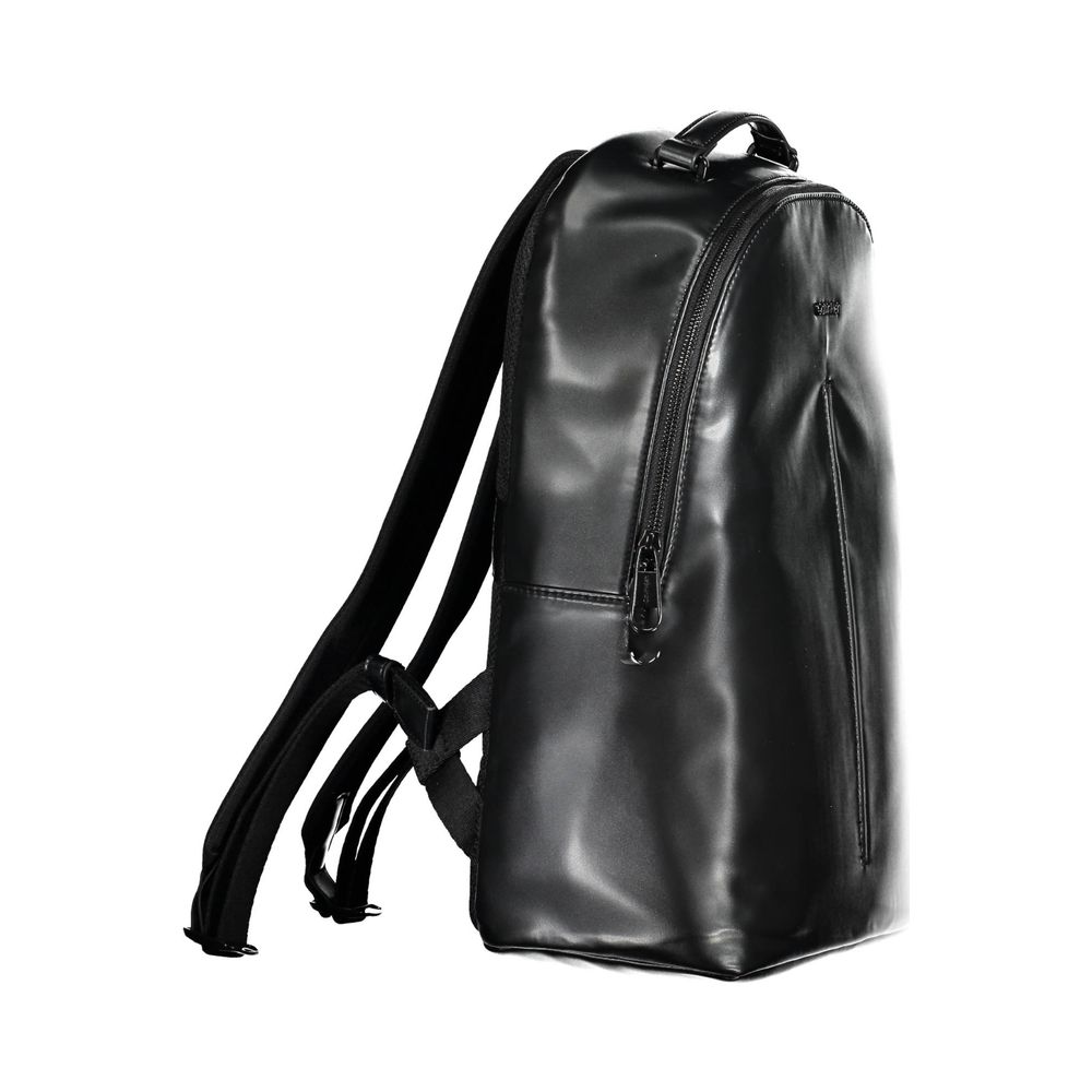 Black Polyester Backpackbackpack 1 handle, adjustable straps, 1 inside pocket, internal compartment, internal pen holder spaces, contrasting details, zip closure, logo, 100% recycled polyesterBlack Polyester Backpack${tagsCalvin KleinAulae Black Polyester