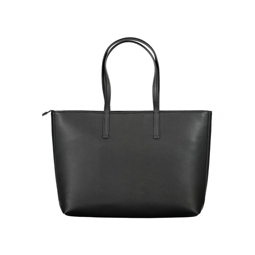 Black Polyester HandbagBAG 2 SHOULDER HANDLES, 1 EXTERNAL POCKET, 2 INTERNAL POCKETS, ZIP CLOSURE, LOGO, RECYCLED POLYESTERBlack Polyester Handbag${tagsCalvin KleinAulae Black Polyester Handbag Calvin KleinAulae Black Polyester Handbag BAG 2 SHOULDER HAND