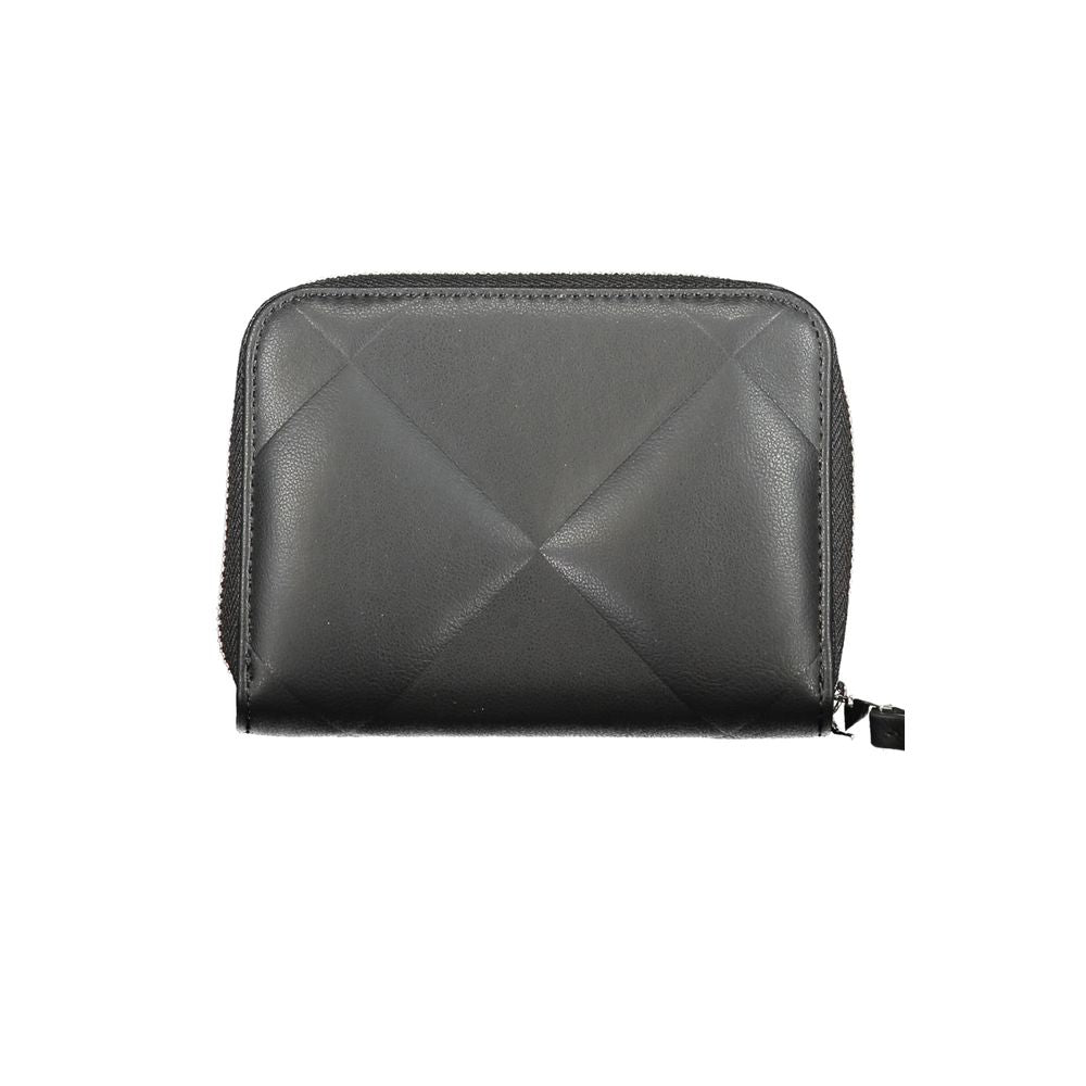 Black Polyester WalletWALLET, COIN PURSE, SPACES FOR CARD, RFID BLOCKING, CONTRASTING DETAILS, ZIP CLOSURE, LOGO, 50% RECYCLED POLYESTERBlack Polyester Wallet${tagsCalvin KleinAulae Black Polyester Wallet Calvin KleinAulae Black Polyester Wallet WALLET, C