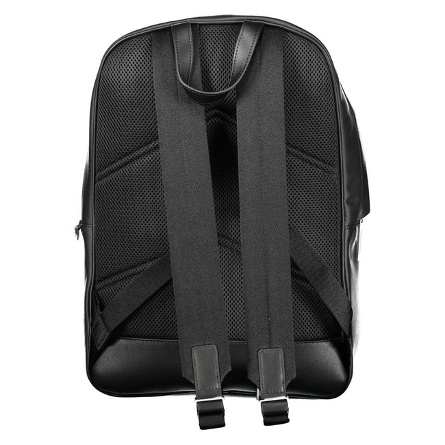 Black Polyester BackpackBACKPACK 1 HANDLE, ADJUSTABLE SHOULDER STRAPS, 1 EXTERNAL POCKET, 1 REMOVABLE EXTERNAL COIN PURSE, 1 INTERNAL COMPARTMENT, CONTRASTING DETAILS, ZIP CLOSURE, LOGO, 50% RECYCLED POLYESTERBlack Polyester Backpack${tagsCalvin KleinAula