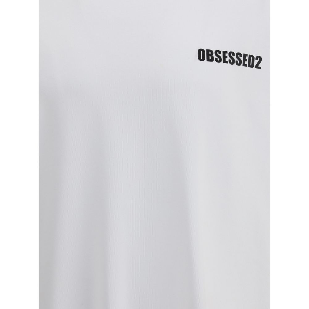 White Cotton T-ShirtDsquared2’s T-Shirt is a casual piece with a strong character, made from cotton and finished with a classic ribbed crew neck. The contrasting Obsessed2 print stands out on the front and the iconic signature on the back adds a graphic a