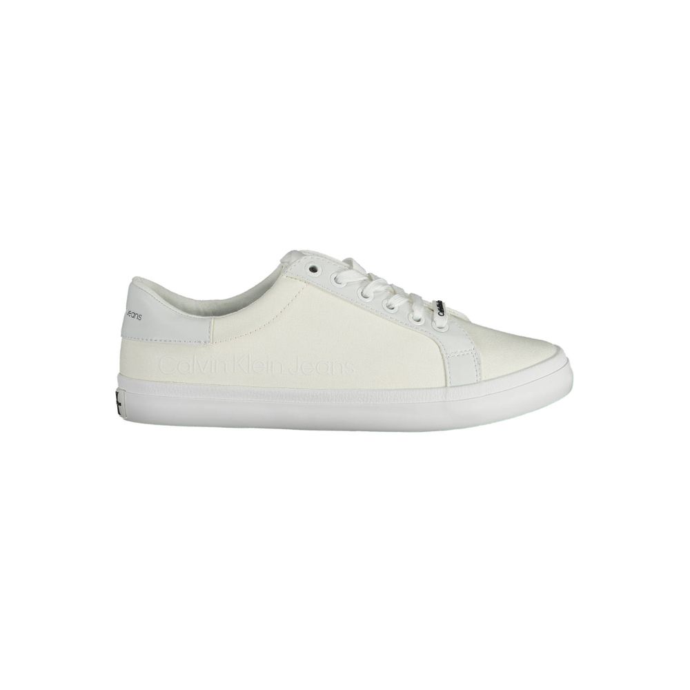 White Cotton Sneakersports shoe with laces, contrasting details, logo, 100% recycled cottonWhite Cotton Sneaker${tagsCalvin KleinAulae White Cotton Sneaker Calvin KleinAulae White Cotton Sneaker sports shoe with laces, contrasting details, logo, 100% recy