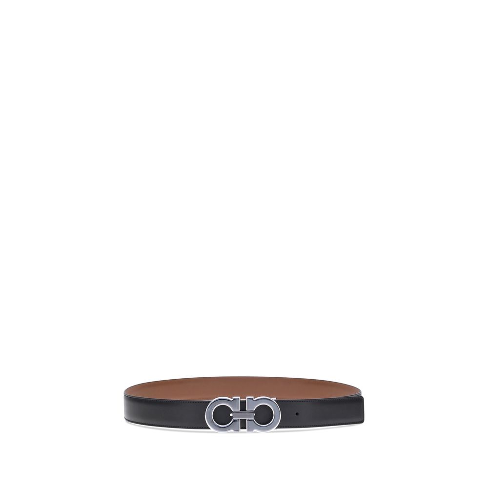 Black Calf Leather Bos Taurus Regular BeltFerragamo’s Gancini reversible Belt is a versatile and sophisticated accessory. Its topstitched shaft gives it a casual allure, while the reversible two-tone construction ensures a perfect fit for a variety of loo