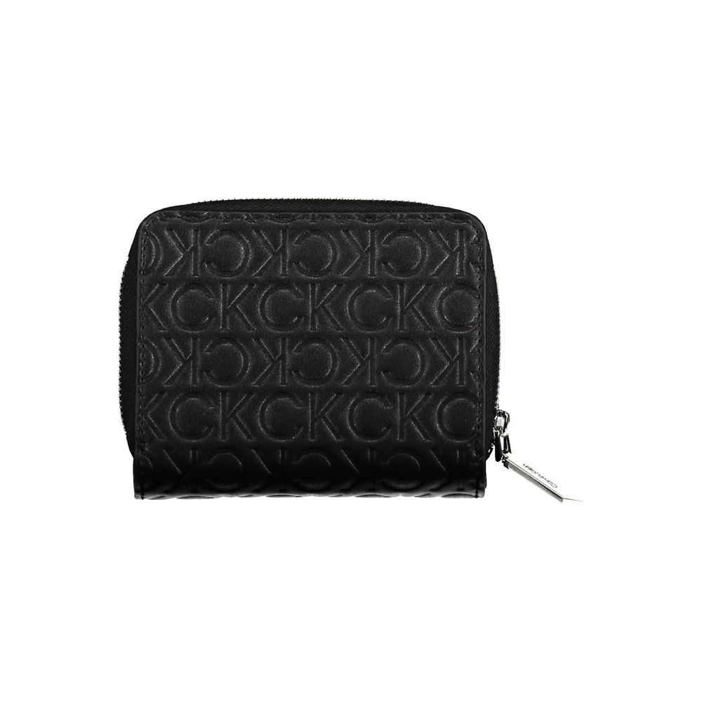 Black Polyester Walletwallet 1 compartment, double spaces formed by cards, coin purse with zip, clip closure, contrasting details, logoBlack Polyester Wallet${tagsCalvin KleinAulae Black Polyester Wallet Calvin KleinAulae Black Polyester Wallet wallet 1 c
