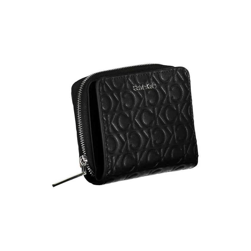 Black Polyester Walletwallet 1 compartment, double spaces formed by cards, coin purse with zip, clip closure, contrasting details, logoBlack Polyester Wallet${tagsCalvin KleinAulae Black Polyester Wallet Calvin KleinAulae Black Polyester Wallet wallet 1 c