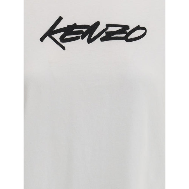 White Cotton T-ShirtKenzo’s cotton T-Shirt is an essential garment with a strong character. Made from pure cotton, it features a ribbed crew neck that ensures comfort and durability. What makes it unique is the iconic Kenzo signature printed in contrast o