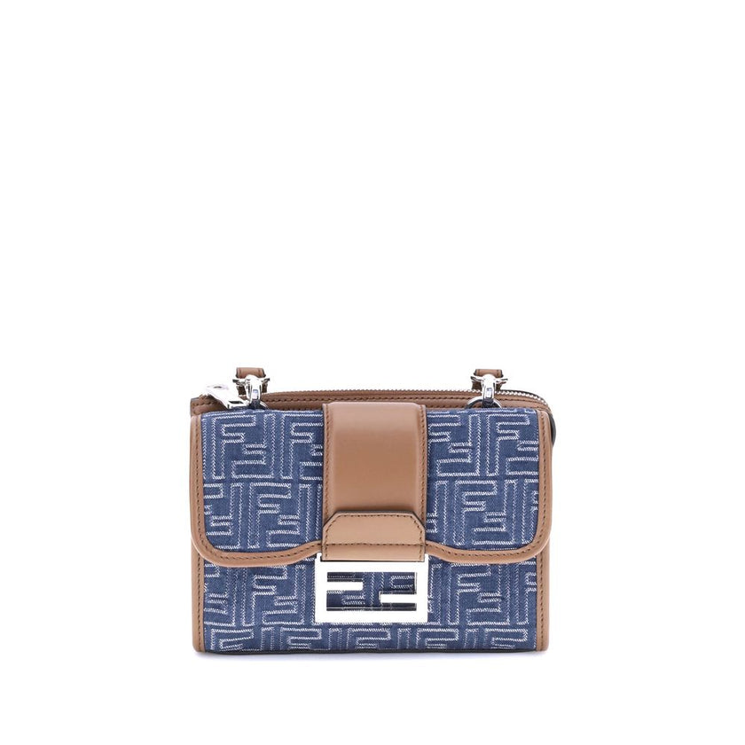 Blue Cotton Shoulder BagFendi’s Baguette Double Shoulder Bag made of denim-effect FF Jacquard is a practical and fashionable accessory, organized in two compartments, one with a square flap and FF magnetic closure, the other closed with a zipper. It featu