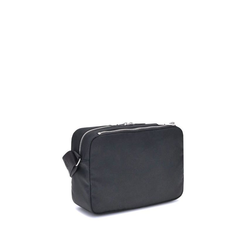 Black Polyester Shoulder BagBurberry’s Orkney Shoulder Bag is a stylish and functional accessory perfect for sophisticated everyday use.It features an adjustable ribbon shoulder strap that allows the length to be adjusted for personalized wear, a top clos