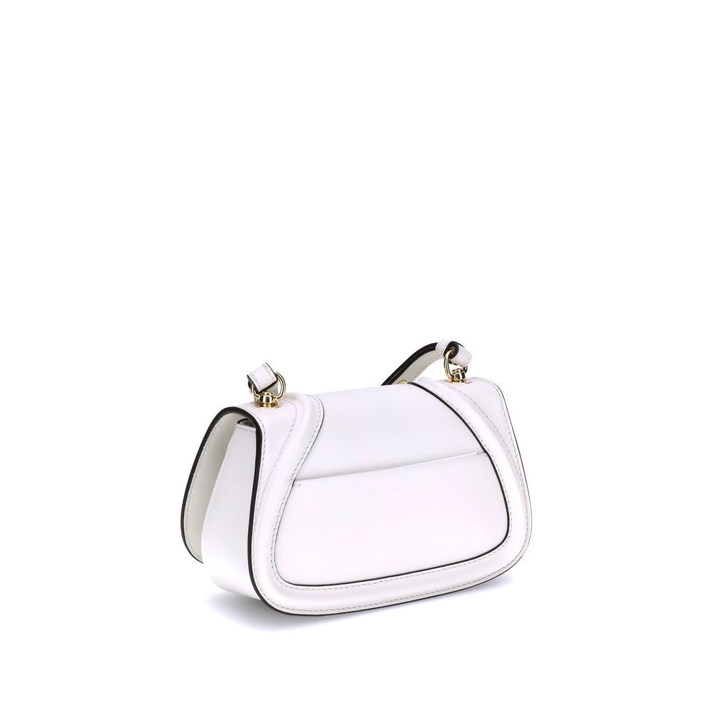 White Calf Leather Bos Taurus HandbagGucci’s Blondie Shoulder Bag is made of leather and features a stylish and functional design. It has an adjustable flat shoulder strap for optimal comfort and a magnetic flap closure on the front. On the back, a welt p