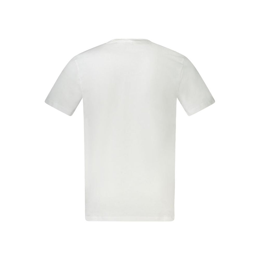White Cotton Men T-ShirtEmbrace the epitome of contemporary sophistication with this Hugo Boss short-sleeve T-shirt. Crafted from premium cotton for unparalleled comfort, it boasts a classic crew neck cut that makes a statement with its bold embroidery an