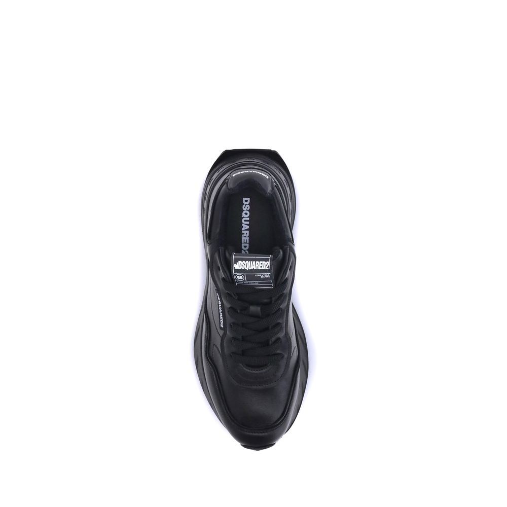 Black Calf Leather Bos Taurus Athletic SneakersDsquared2’s leather Sprinter Sneakers combine bold design and retro styling with a modern twist. The upper lace-up closure ensures a secure fit, while the unmistakable paneled design is full of character. The