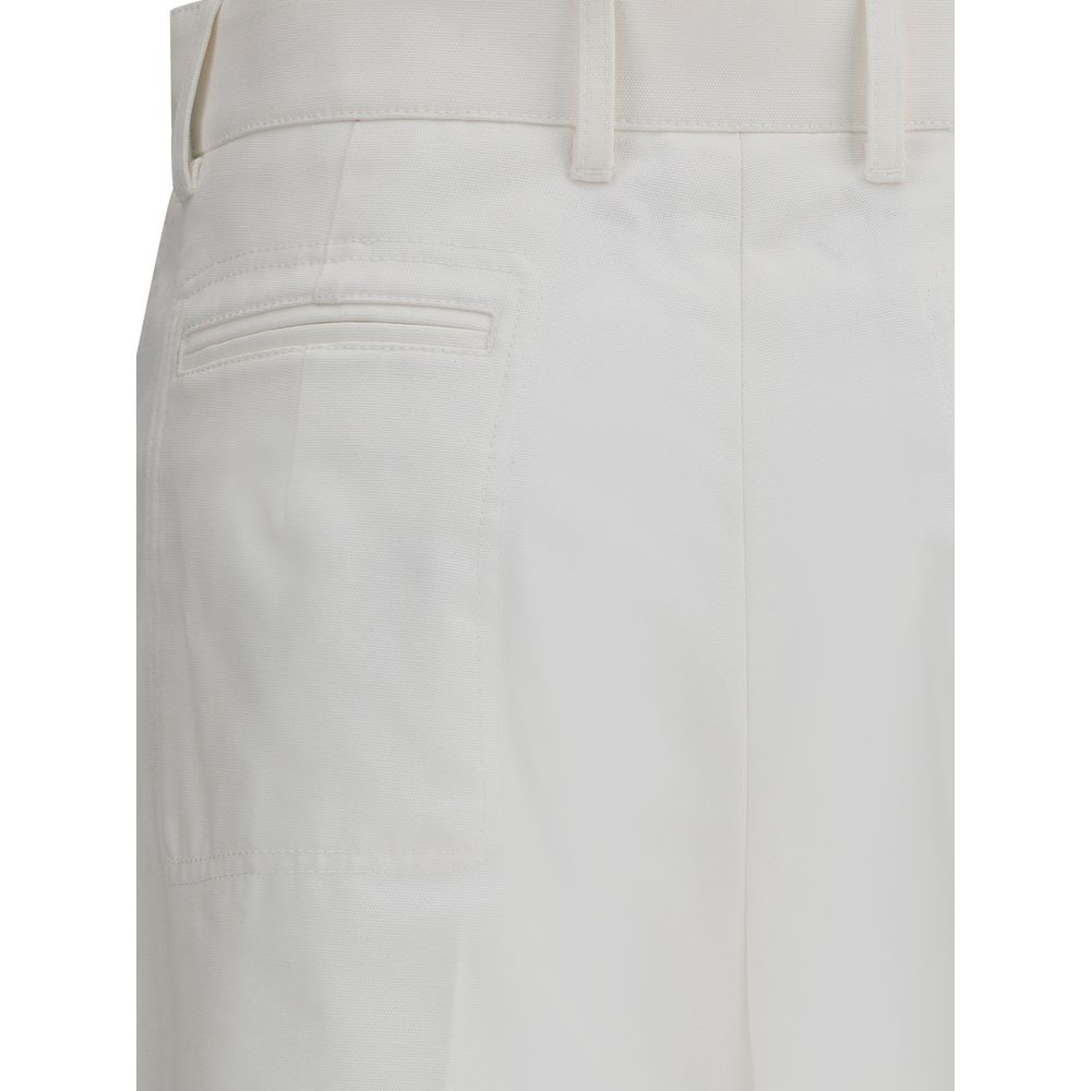 White Cotton Flared PantsChloé’s cotton Pants are a versatile piece with a casual style, perfect for any occasion. They feature a classic five-pocket flare pattern that combines functionality with an iconic, on-trend silhouette. The zip-and-button front c