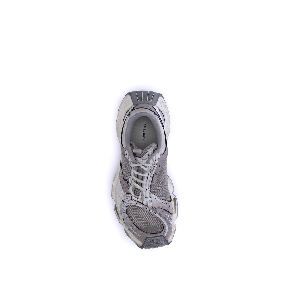 Gray Polyethylene Athletic SneakersBalenciaga’s Stapler Sneakers embody the brand’s unconventional and experimental spirit, combining deconstructed aesthetics and avant-garde details. The worn-effect design gives the shoe an intentionally worn-in look, wh