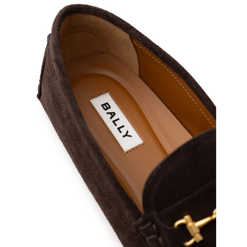 Brown Leather MoccassinBally Brown Suede Loafers with Gold Logo. In brown suede, rounded toe, insole with logo, gold metallic logo applied on the band. Segmented rubber outsole. Size 8-9-10-10.5EU – 41-42.5-44-44.5IT Composition: 100% Leather Internal SKU